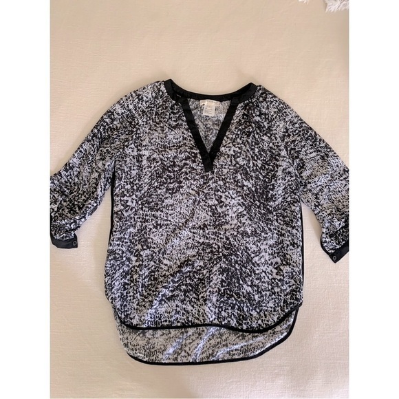 KENAR Blouse - Picture 1 of 11